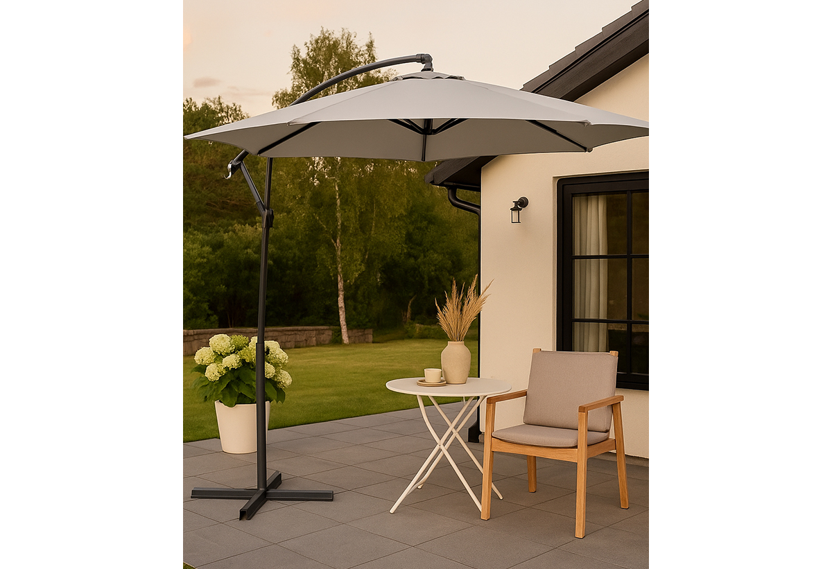 Η ομπρέλα τοποθετημένη σε έναν κήπο.